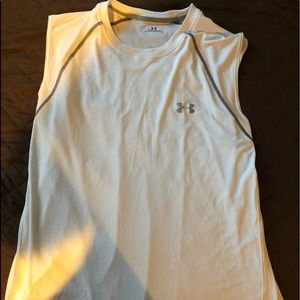 XL white sleeve less shirt
